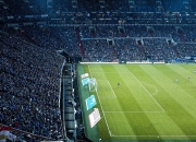 开云世界杯2026-绝境逆转！佩雷兹神级超越点燃赛场，迈凯伦终结威廉姆斯王朝