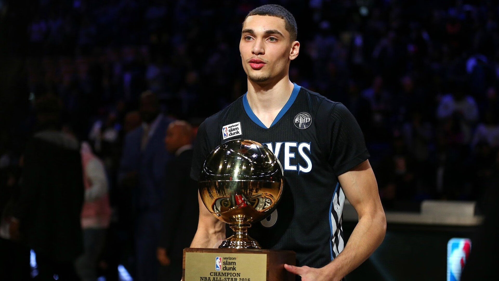 卢卡库稳定输出不掉线，勒沃库森战术纪律击溃西班牙技术流